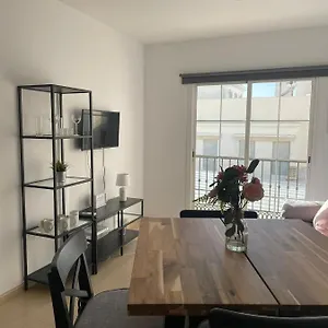 En El Centro De Nerja. Apartamento